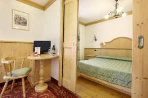 Отель Hotel Touring, Предаццо
